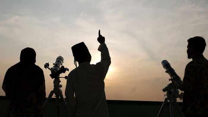 Mengapa Kerap Terjadi Perbedaan Penetapan Awal Bulan Ramadhan?
